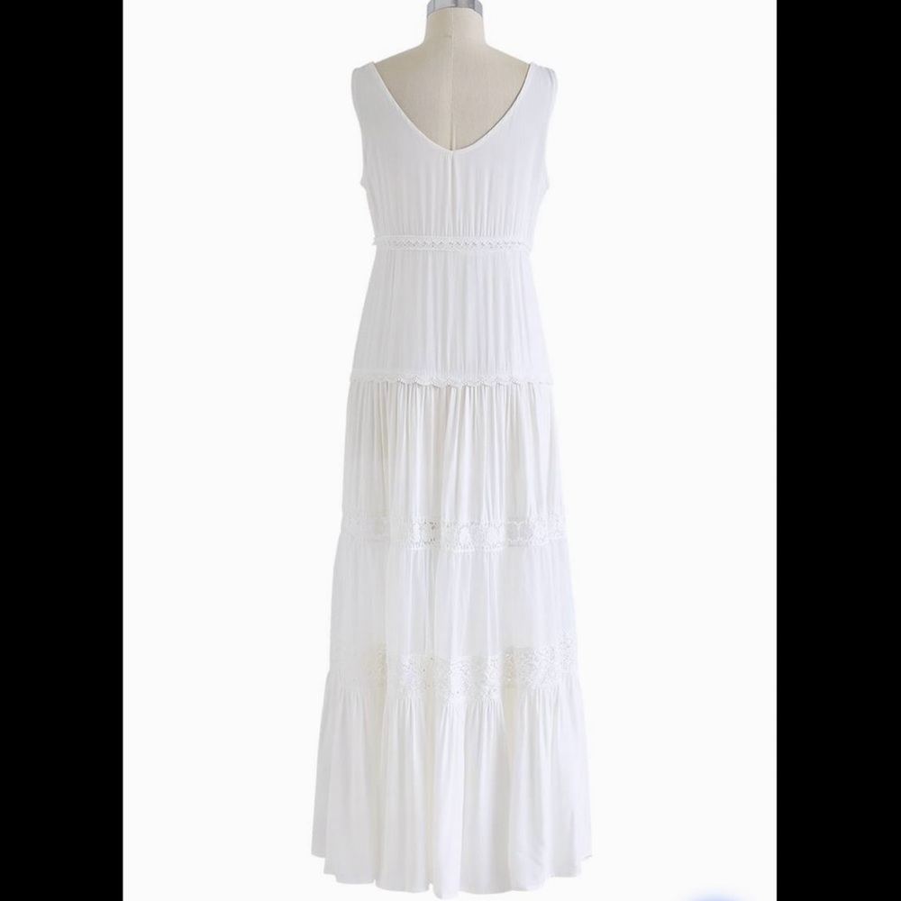 NWOT Chicwish White Midi Dress - Picture 2 of 9